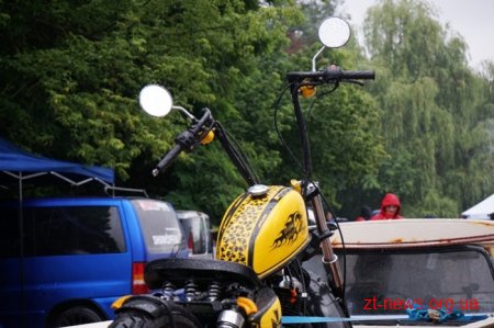 Близько 60 автівок приїхали у Житомир на Чемпіонат України з автозвуку та тюнінгу