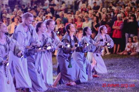 Понад 5 тисяч людей долучились до фестивалю «Купальські роси»