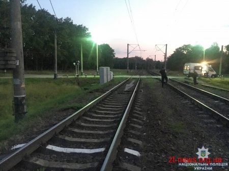У Радомишльському районі потяг смертельно травмував хлопця, який спав на колії