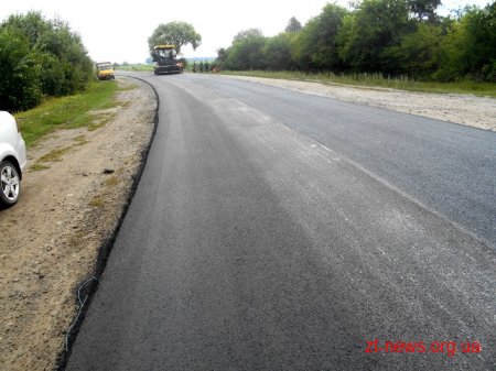 У Любарському районі вже відремонтували понад 28 тис. кв. м. доріг