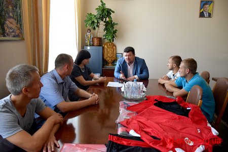 Житомирська команда з хокею на траві отримала форму та поїде на кубок України