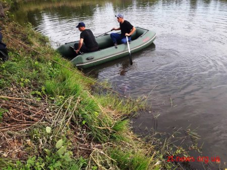На Житомирщині п'яний чоловік впав з обриву в воду та потонув