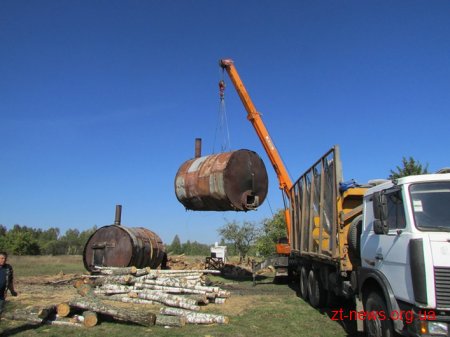 На Житомирщині демонтували незаконно встановлені бочки для випалювання вугілля