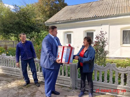 Ігор Гундич відвідав родину, яка скористалася обласною програмою і отримала безкоштовно доїльний апарат