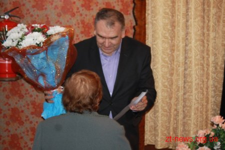 Перший заступник голови обласної ради відвідав підопічних Коростенського геріатричного пансіонату