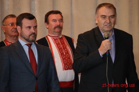Перший заступник голови обласної ради відвідав підопічних Коростенського геріатричного пансіонату