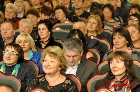Керівники Житомирщини привітали освітян із професійним святом