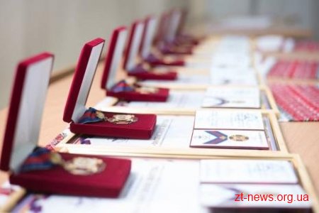 Два лікарі з Житомирщини отримали почесні нагороди «За спасіння життя»
