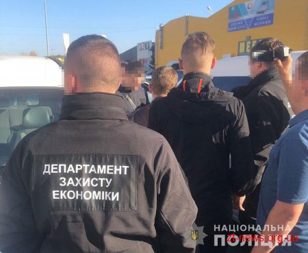 На хабарі затримали заступника керівника Бердичівської місцевої прокуратури