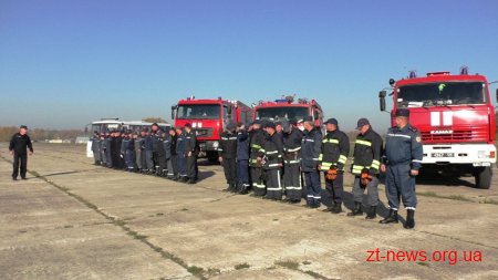 Поблизу Житомира рятувальники відпрацьовували порядок дій у разі аварійної посадки літака