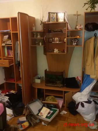 Патрульні затримали домушника, який обікрав у Житомирі дві квартири