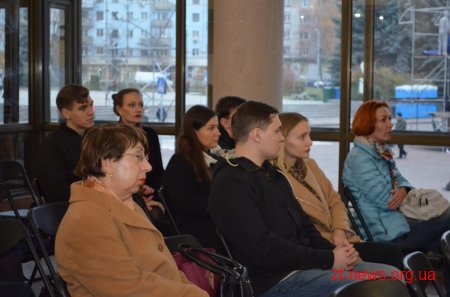 У Житомирі відбулася лекція Олени Брайченко "Їжа та культура: історія солодощів"