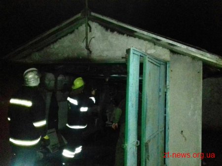 У Новограді-Волинському під час пожежі у гаражі загинув чоловік