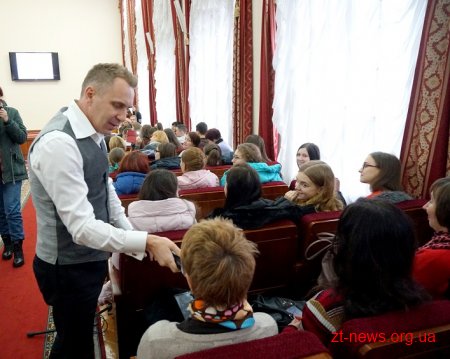 Олександр Авраменко провів майстер-клас із культури мовлення у Житомирі