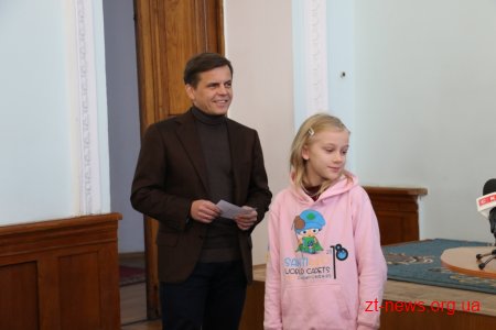 Обдарована молодь Житомира отримала стипендії від міського голови
