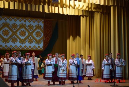 Ансамбль «Льонок» відзначив 60-річчя святковим концертом