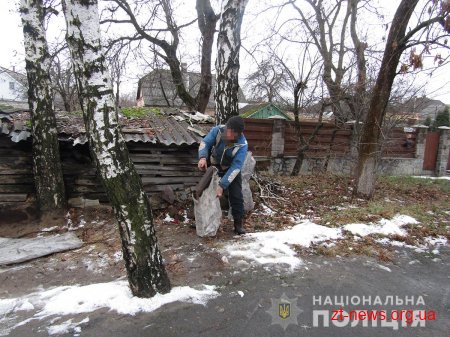 Поліцейські затримали жителя Новограда-Волинського за крадіжки каналізаційних решіток з автошляхів