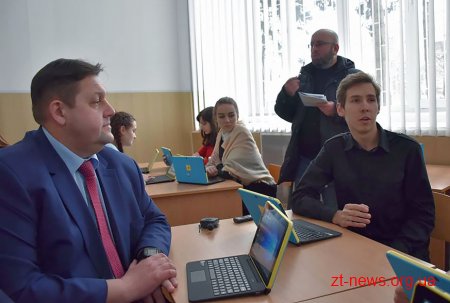 Ігор Гундич відкрив перший на Житомирщині інноваційний навчально-тренінговий клас