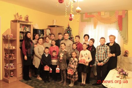 Сергій Сухомлин відвідав два дитячі будинки