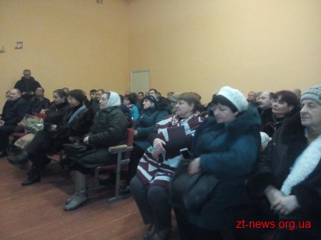 Новообрані депутати та голова Вчорайшенської ОТГ зібрались на першу сесію