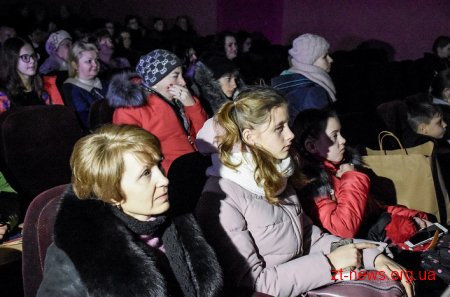 Талановиті діти Житомирщини отримали у подарунок від голови ОДА перегляд прем’єрного фільму
