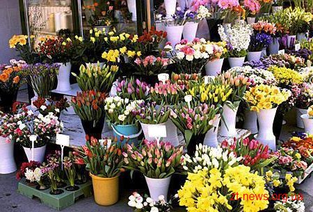 До Міжнародного жіночого дня у місті облаштують торгівельні майданчики з квітами