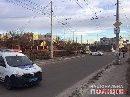 У Житомирі через знайдену в траві гранату поліція перекривала рух на вулиці Чехова