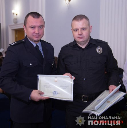 Житомирські поліцейські отримали дипломи правознавців у Національній академії внутрішніх справ