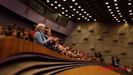 Геннадій Зубко та керівники області й міста привітали колектив театру ім. І. Кочерги із Міжнародним днем театру