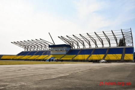 Стан ремонтних робіт на житомирських стадіонах «Полісся» та «Спартак» оглянув Геннадій Зубко
