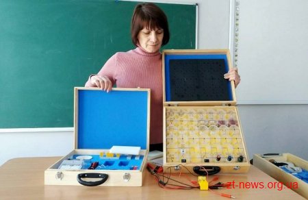 На Житомирщині учні навчаються математично-природничим наукам, використовуючи нове обладнання