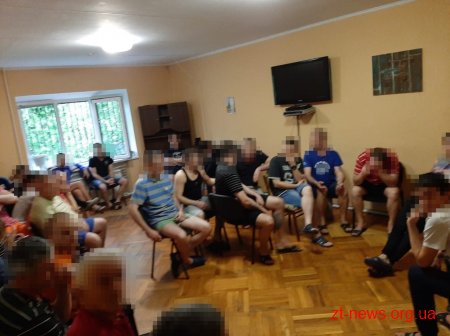 На Житомирщині викрили центри, у яких під виглядом реабілітації примусово утримували 80 осіб