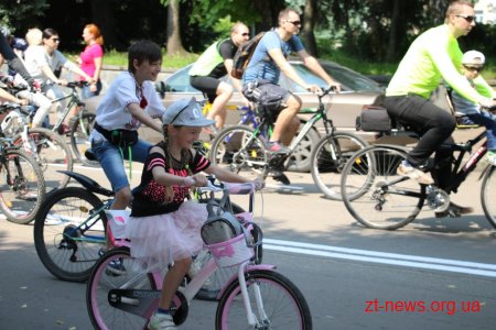 Велодень в Житомирі зібрав понад три тисячі учасників