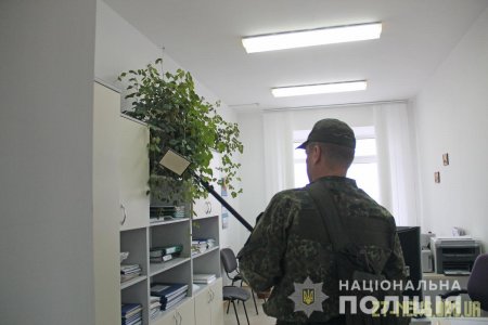 Поліція Житомира перевіряє повідомлення про замінування обласної лікарні та військового шпиталю