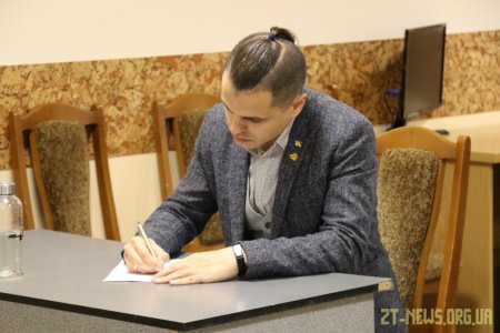 На посаду директора Житомирської гімназії №23 ім. М. Очерета претендує 3 кандидата