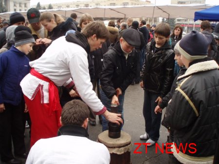 Сьогодні на площі Соборній відбулося відкриття Ковальського фестивалю «Ковальська Весна»