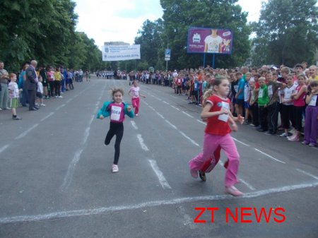 24 травня в Житомирі пройшов легкоатлетичний пробіг у якому взяли участь майже півтори тисячі осіб ВІДЕО