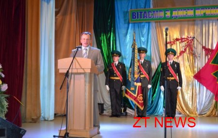 25 травня у Житомирі керівництво області, міста, 8 армійського корпусу привітали прикордонників з їх професійним святом