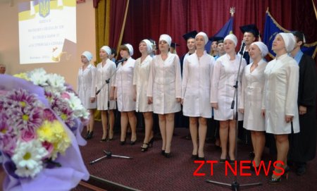 31 травня у Житомирському інституті медсестринства відбувся випуск бакалаврів, молодших спеціалістів та магістрів