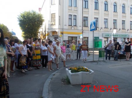 18 травня в Житомирі на захист української мови зібралося близько 50 чоловік ВІДЕО