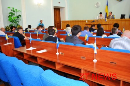 26 червня під час вирішення питання подальшої долі готелю «Житомир» – на сесію не прийшли депутати-опозиціонери