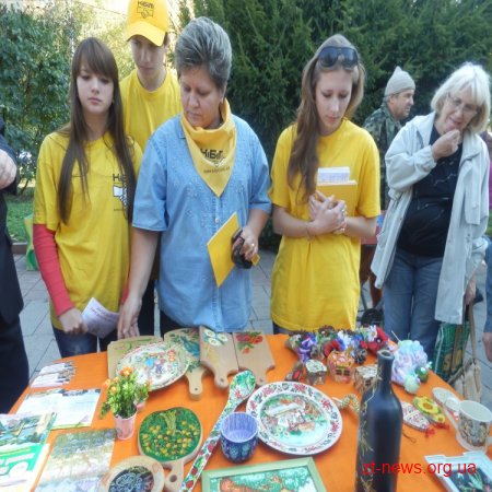 Міжнародний день туризму у Житомирі відзначили обласною туристичною виставковою-ярмарком "Житомирщина туристична-2012"