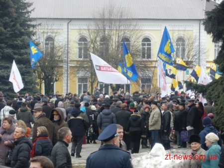 У Житомирі відбувся мітинг об'єднаної опозиції у рамках всеукраїнської акції "Вставай, Україно!" Оновлено