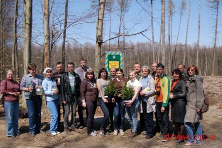 На Житомирщині з'явилась вже четверта ділянка "журналістського лісу"