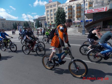 У Житомирі відбувся велопробіг за участю мера Дебоя