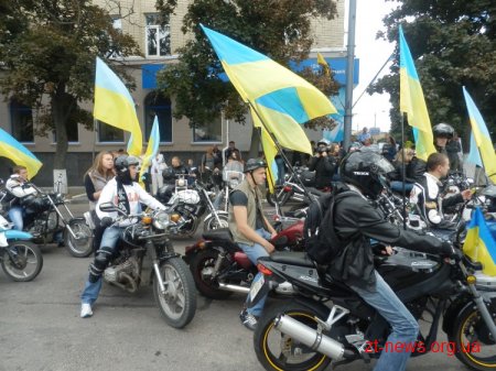 У Житомирі на честь Дня Незалежності байкери проїхали вулицями міста
