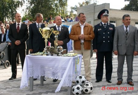 У Малині реконструювали спортивний стадіон та визначили переможців дитячого футбольного турніру на кубок УМВС України в Житомирській області