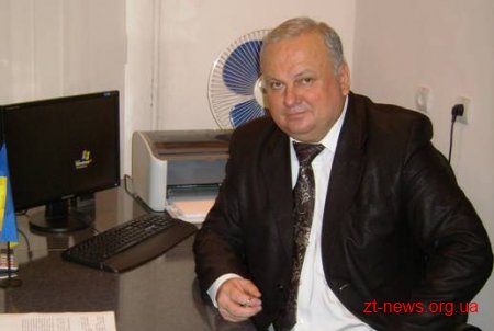 Директор Житомирського професійного ліцею харчових технологій Анатолій Шмалюк презентував нову книгу "Полинові роси"