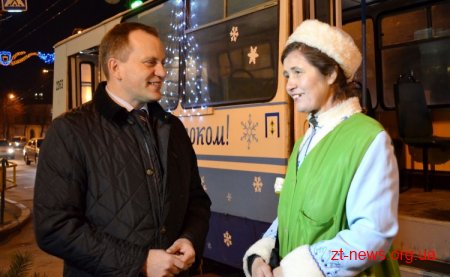 У Житомирі новорічний тролейбус безкоштовно возив житомирян