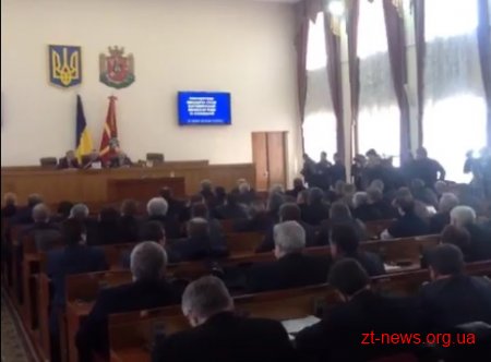 У Житомирі розпочалася позачергова сесія обласної ради